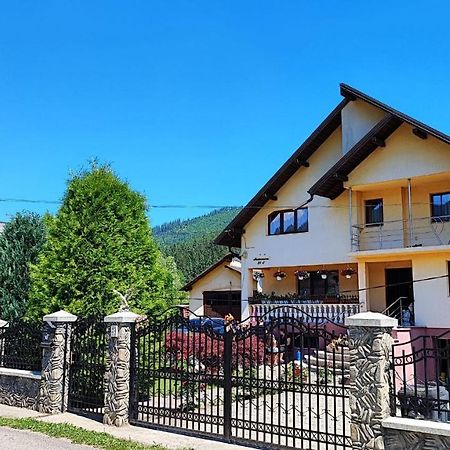 Appartamento Dariamaf Câmpulung Moldovenesc Esterno foto