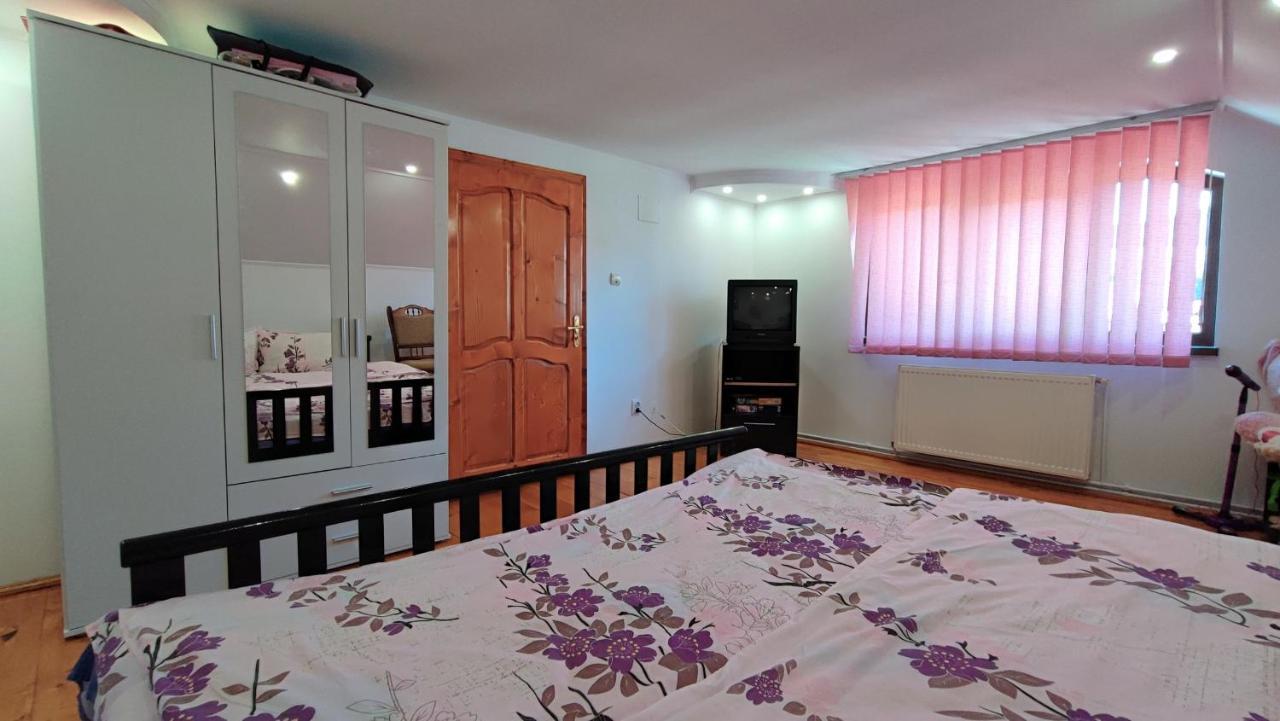 Appartamento Dariamaf Câmpulung Moldovenesc Esterno foto